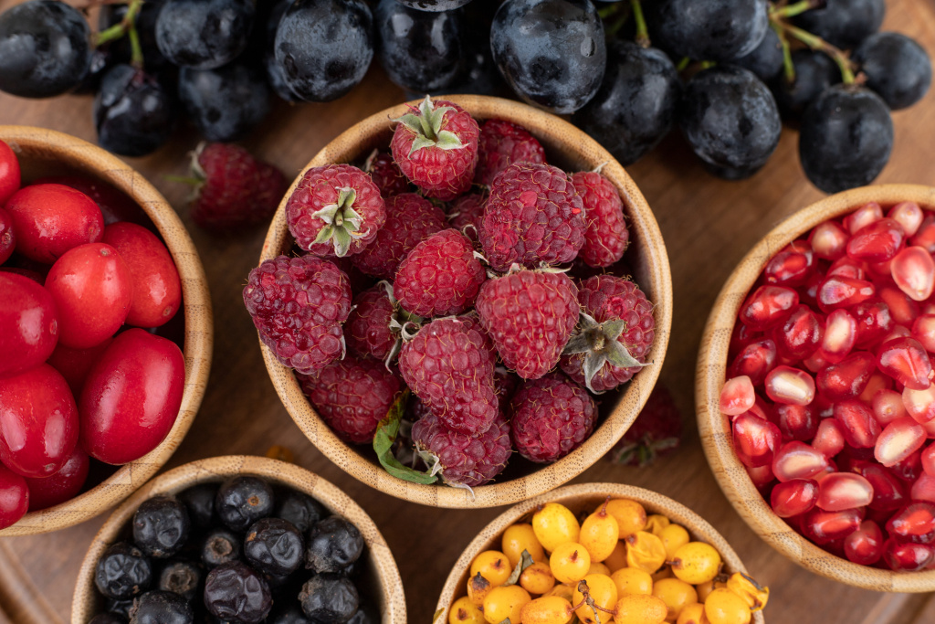 wooden-bowls-full-delicious-berries.jpg