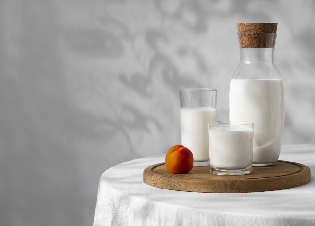 classic-glass-bottle-milk.jpg classic-glass-bottle-milk.jpg