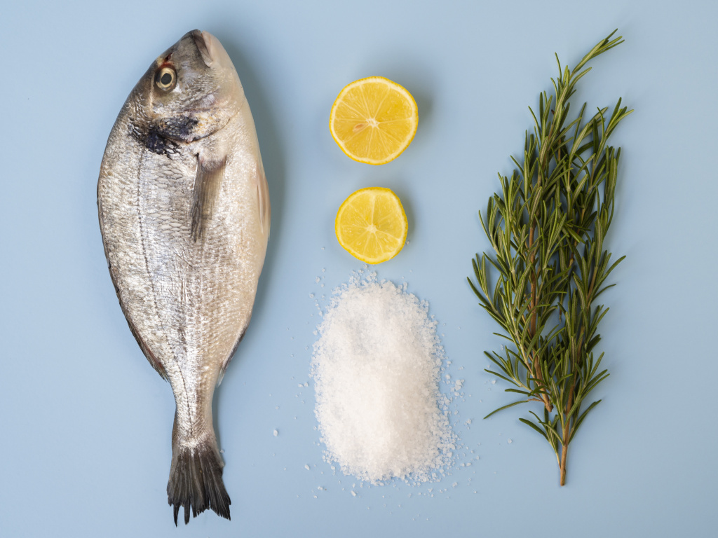 fresh-fish-with-lemons-herbs.jpg fresh-fish-with-lemons-herbs.jpg